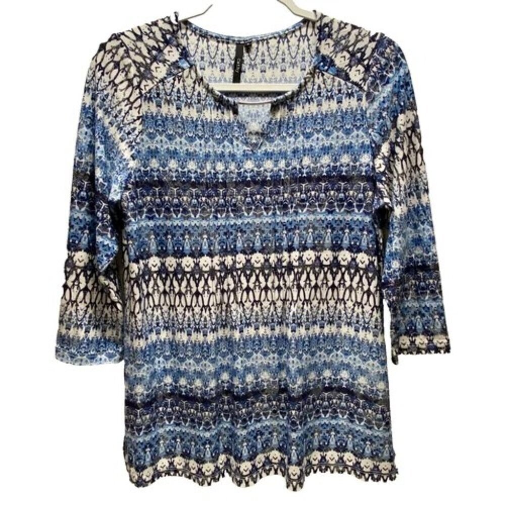 Cathy Blouse Women's Small Blue Multicolor Shimmer 3/4 Sleeve Lightweight‎ NWOT